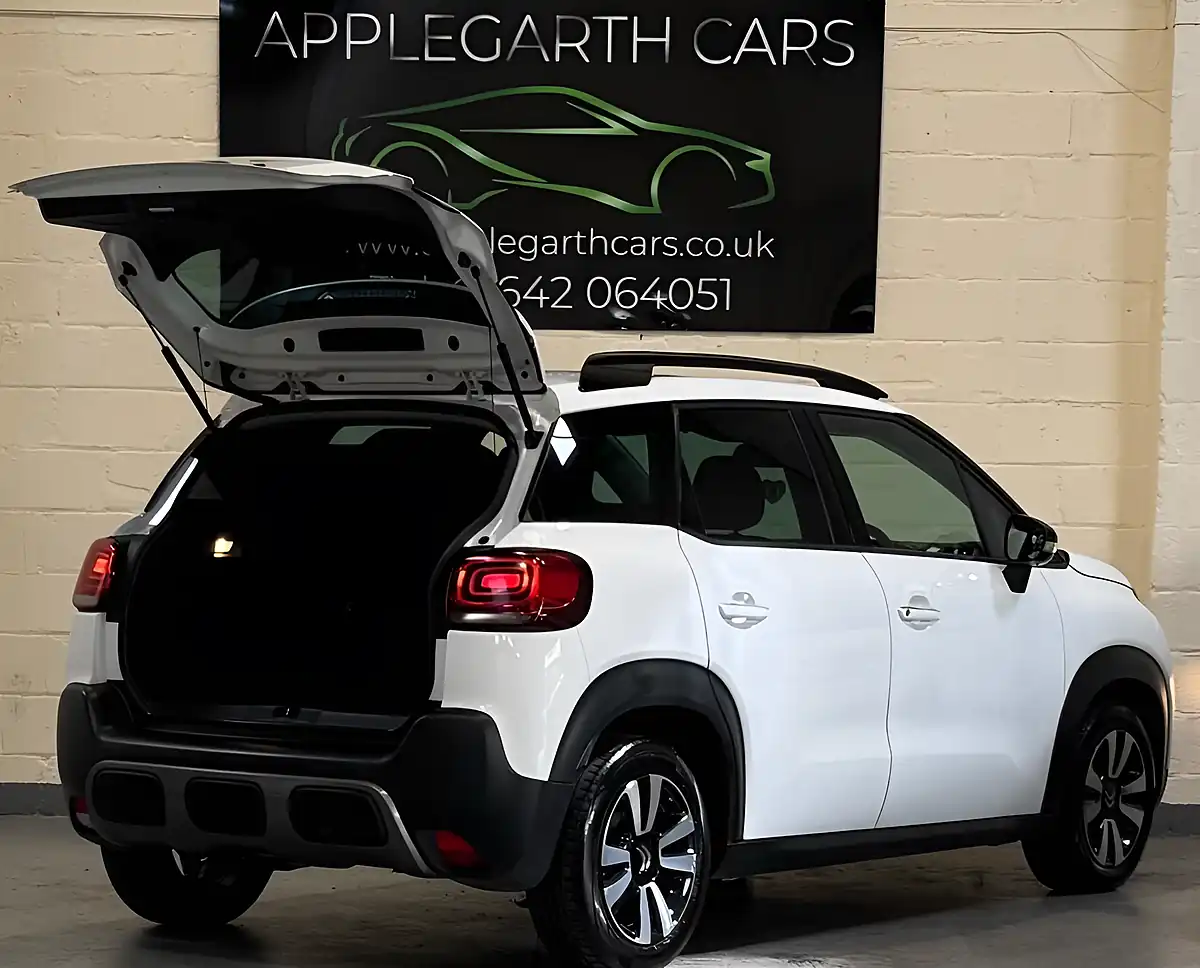 Used 2018 Citroen C3 Aircross Flair White - Interior and Exterior details 4