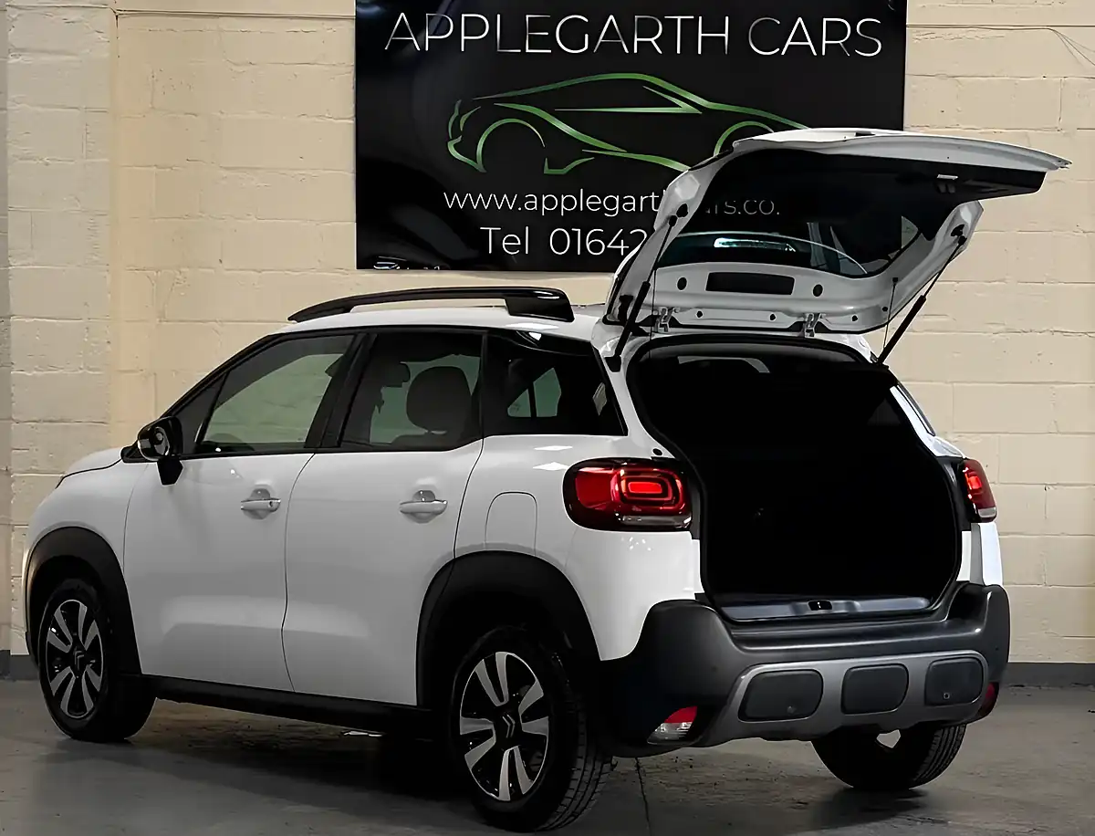 Used 2018 Citroen C3 Aircross Flair White - Interior and Exterior details 8