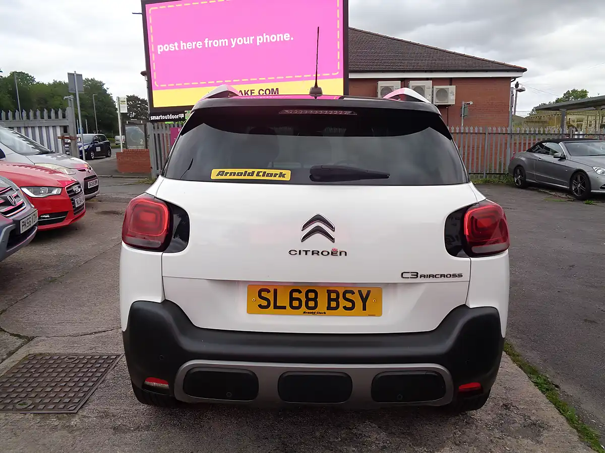 Used 2018 Citroen C3 Aircross Flair White - Interior and Exterior details 7