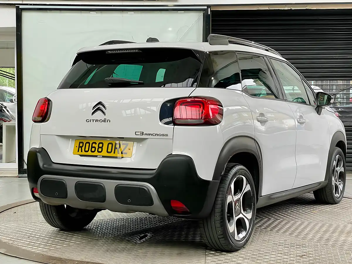 Used 2018 Citroen C3 Aircross Flair White - Interior and Exterior details 4