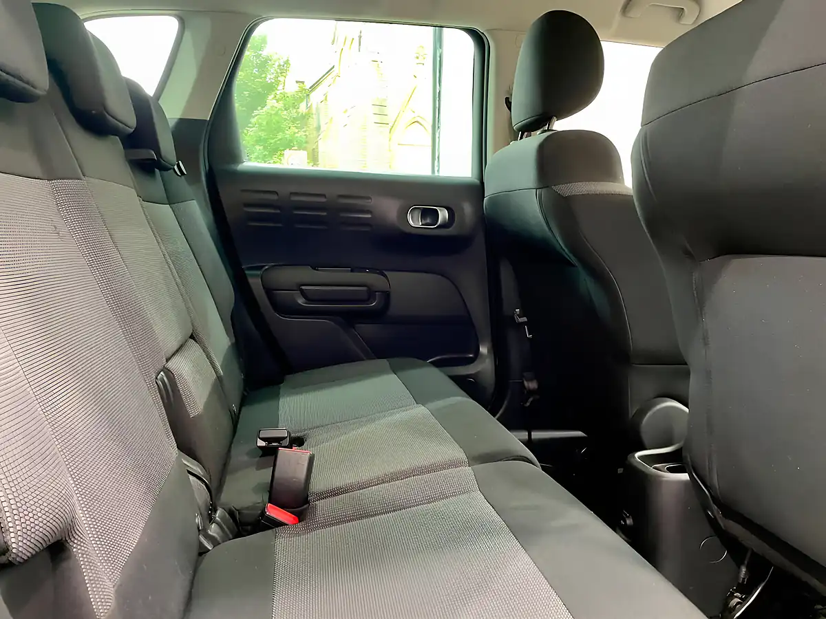 Used 2018 Citroen C3 Aircross Flair White - Interior and Exterior details 8