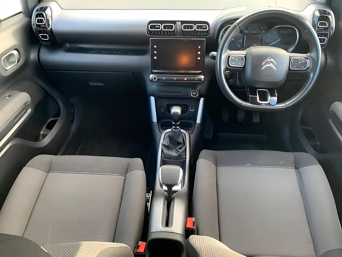 Used 2018 Citroen C3 Aircross Flair White - Interior and Exterior details 11
