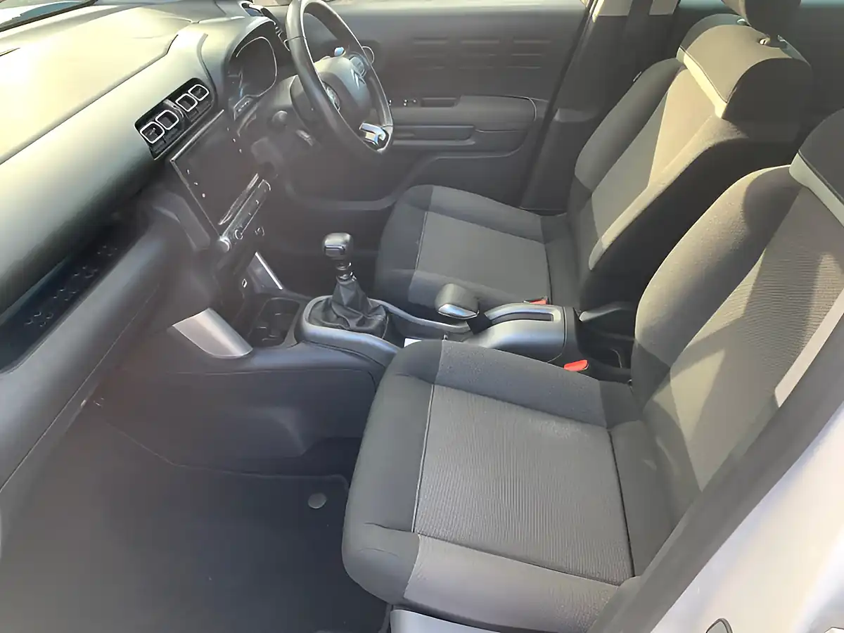 Used 2018 Citroen C3 Aircross Flair White - Interior and Exterior details 12