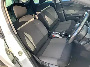 Used 2018 Citroen C3 Aircross Flair White - Interior and Exterior details 13