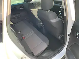 Used 2018 Citroen C3 Aircross Flair White - Interior and Exterior details 14