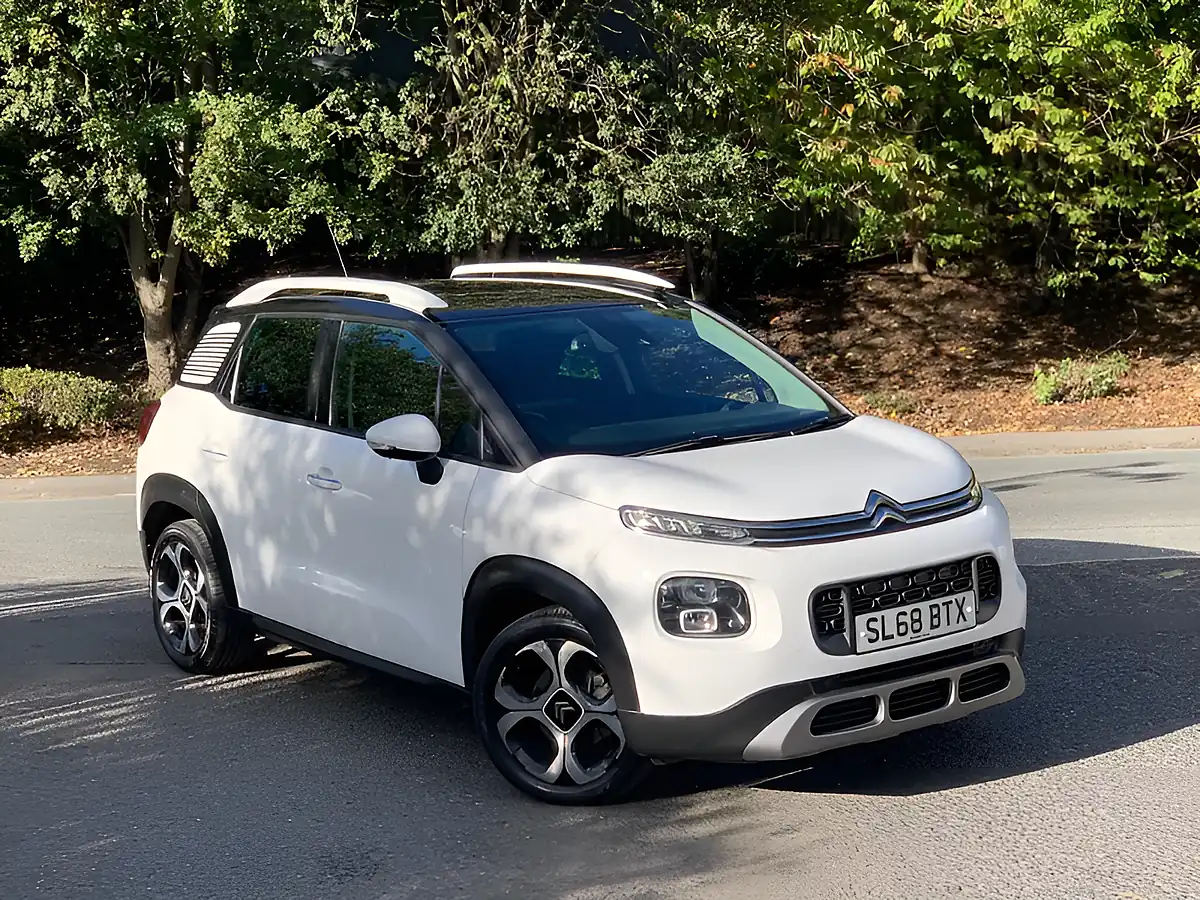 Used 2018 Citroen C3 Aircross Flair White - Interior and Exterior details 3