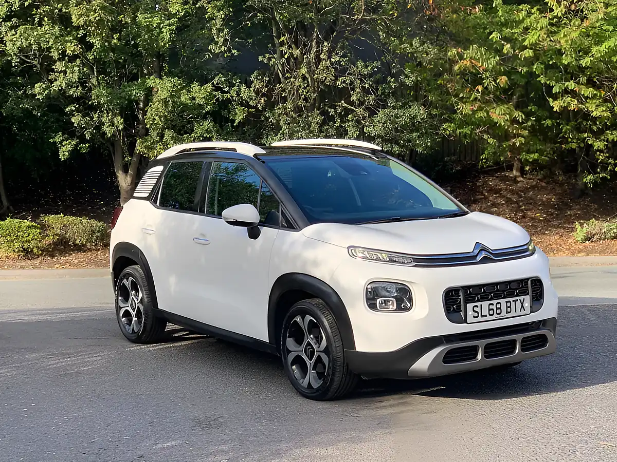 Used 2018 Citroen C3 Aircross Flair White - Interior and Exterior details 4
