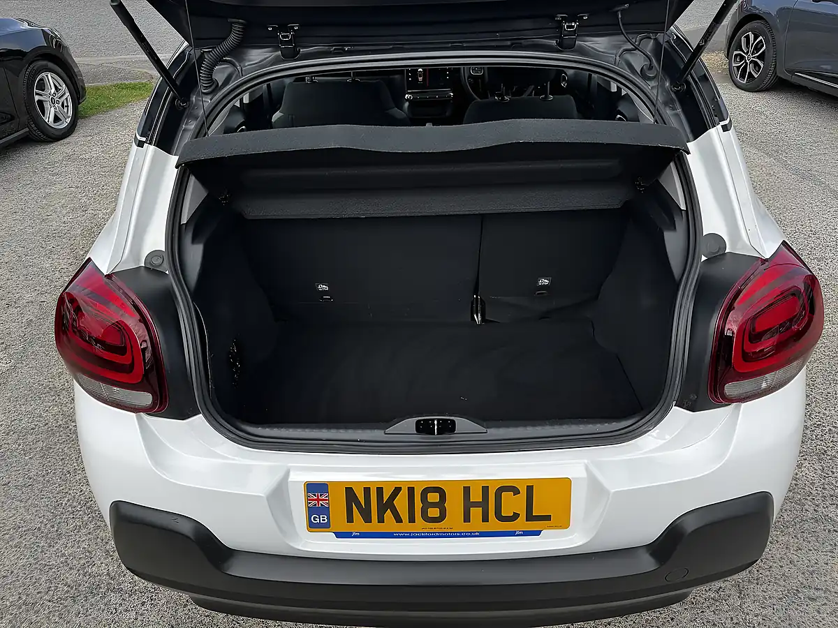 Used 2018 Citroen C3 Feel Banquise White - Interior and Exterior details 17