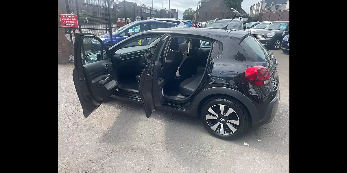 Used 2018 Citroen C3 Feel Black - Interior and Exterior details 10