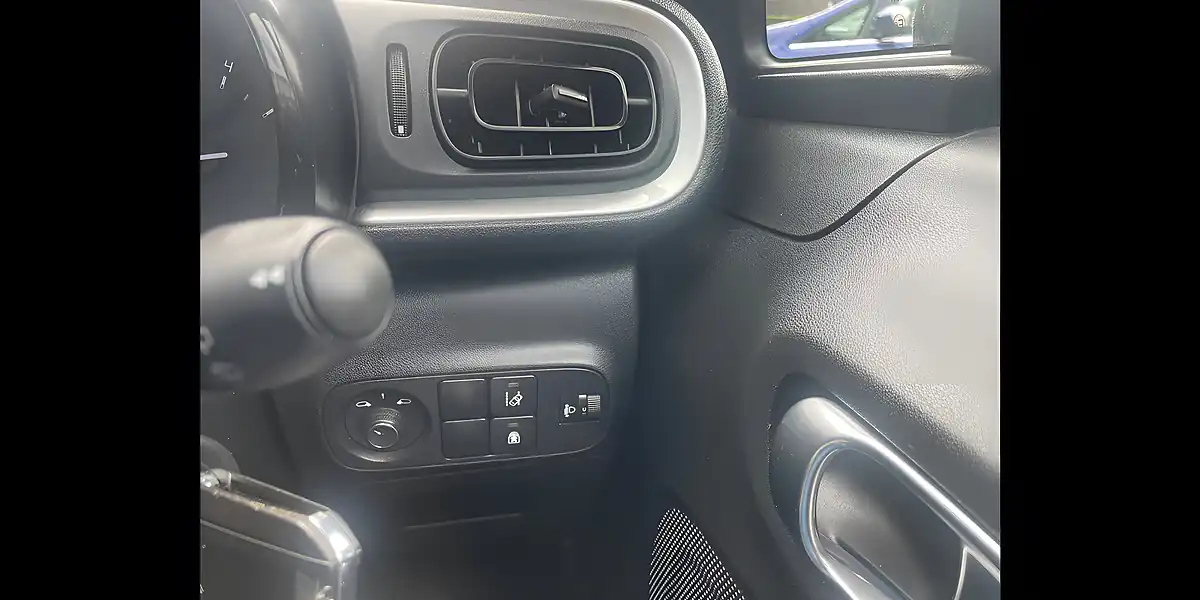 Used 2018 Citroen C3 Feel Black - Interior and Exterior details 19