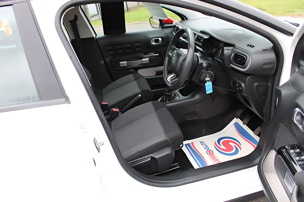 Used 2018 Citroen C3 Feel White - Interior and Exterior details 16