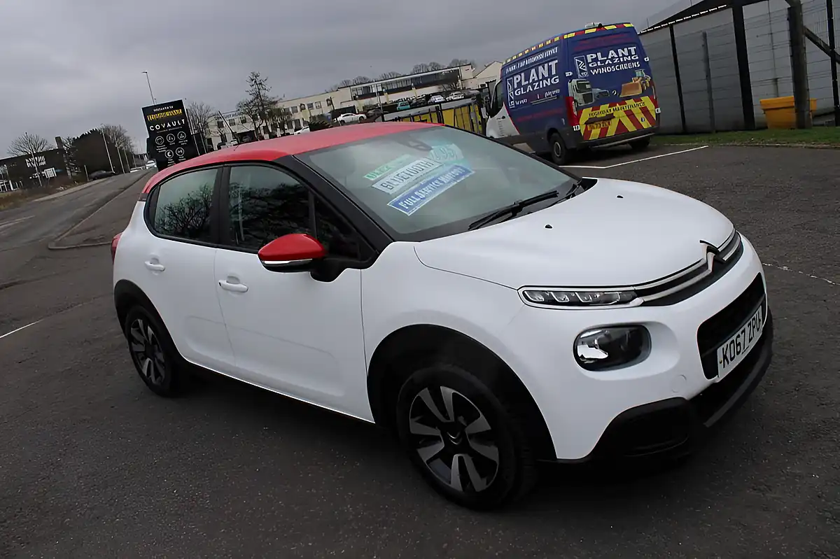 Used 2018 Citroen C3 Feel White - Interior and Exterior details 3