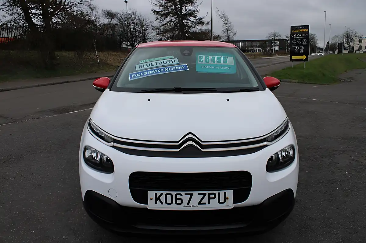 Used 2018 Citroen C3 Feel White - Interior and Exterior details 4