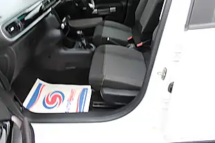 Used 2018 Citroen C3 Feel White - Interior and Exterior details 8