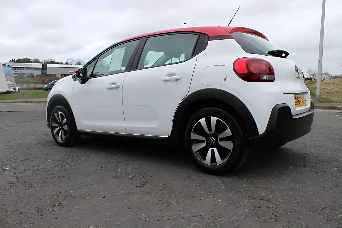 Used 2018 Citroen C3 Feel White - Interior and Exterior details 9