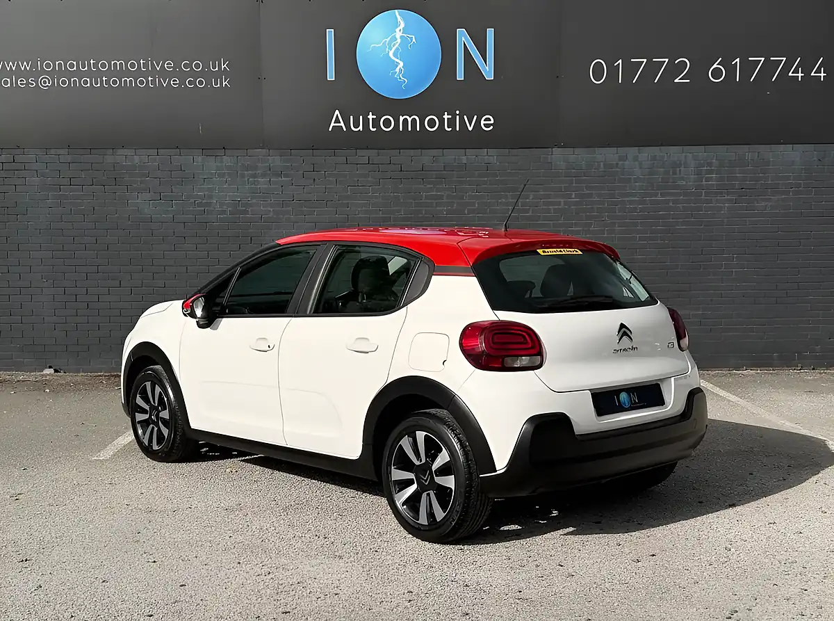 Used 2018 Citroen C3 Feel White - Interior and Exterior details 11