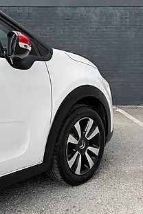 Used 2018 Citroen C3 Feel White - Interior and Exterior details 6