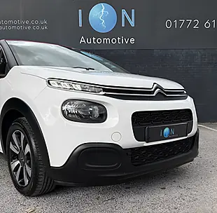 Used 2018 Citroen C3 Feel White - Interior and Exterior details 9