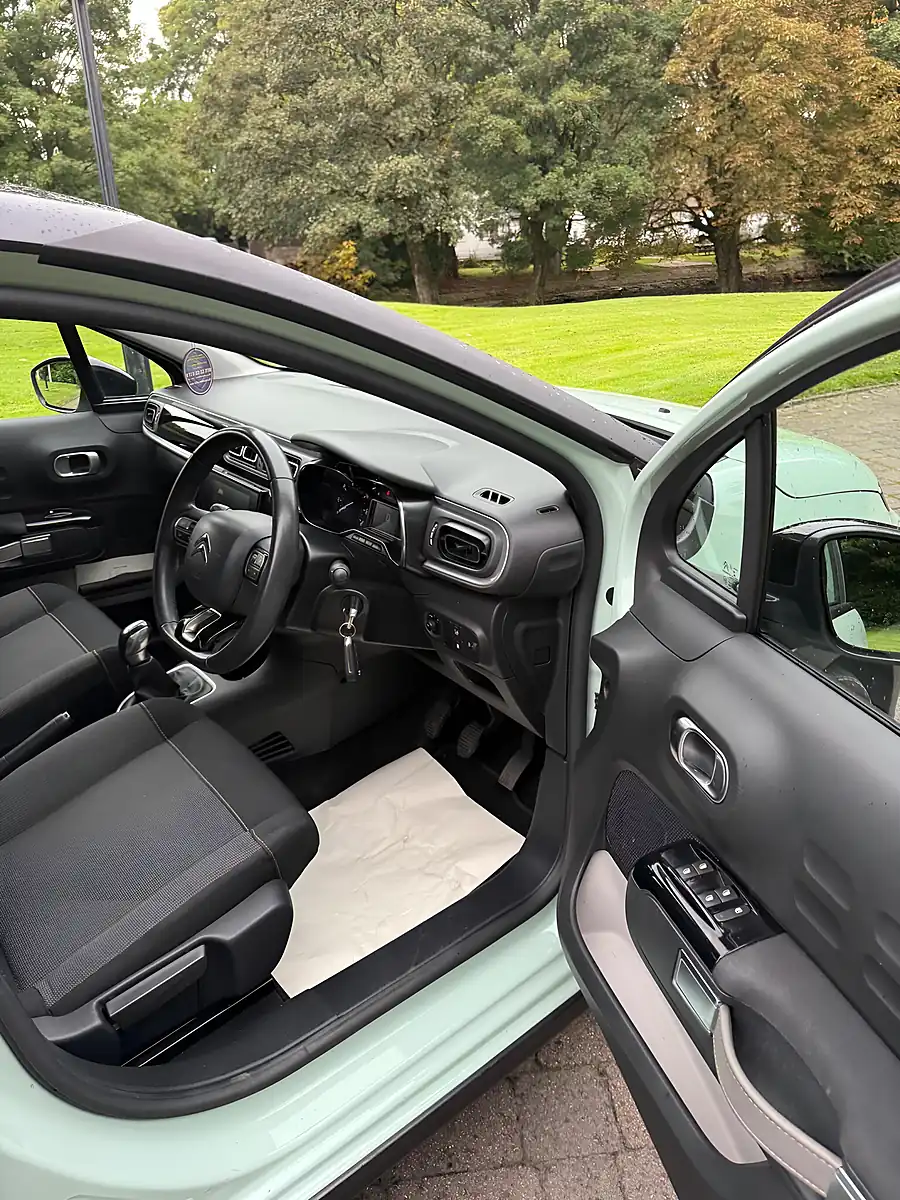 Used 2018 Citroen C3 Flair Green - Interior and Exterior details 13
