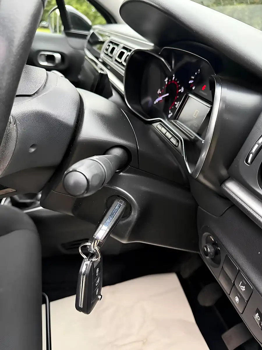 Used 2018 Citroen C3 Flair Green - Interior and Exterior details 14