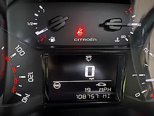 Used 2018 Citroen C3 Flair Green - Interior and Exterior details 15