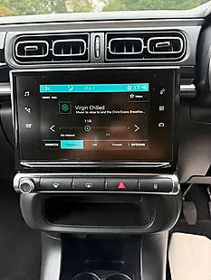 Used 2018 Citroen C3 Flair Green - Interior and Exterior details 16