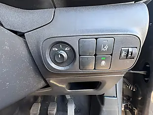 Used 2018 Citroen C3 Flair Grey - Interior and Exterior details 16