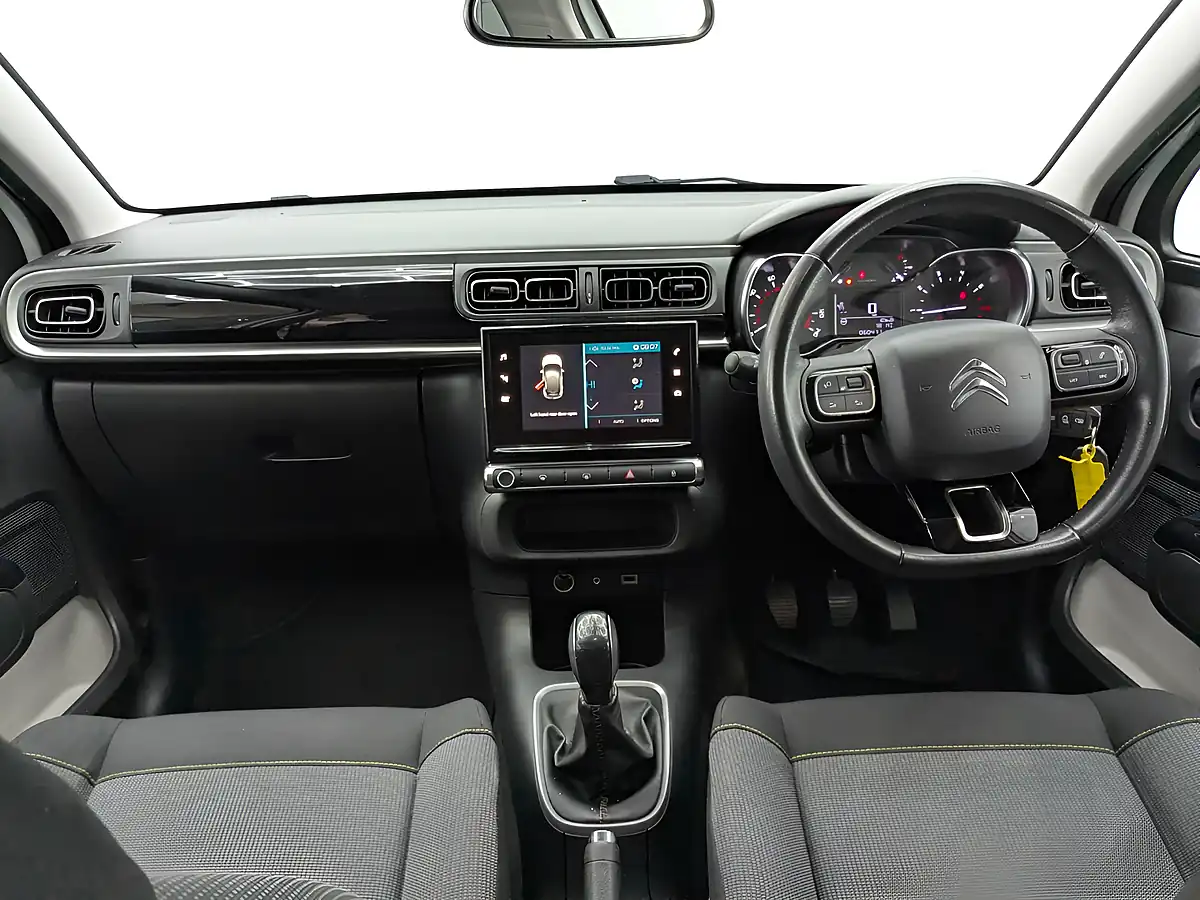 Used 2018 Citroen C3 Flair Polar White - Interior and Exterior details 15