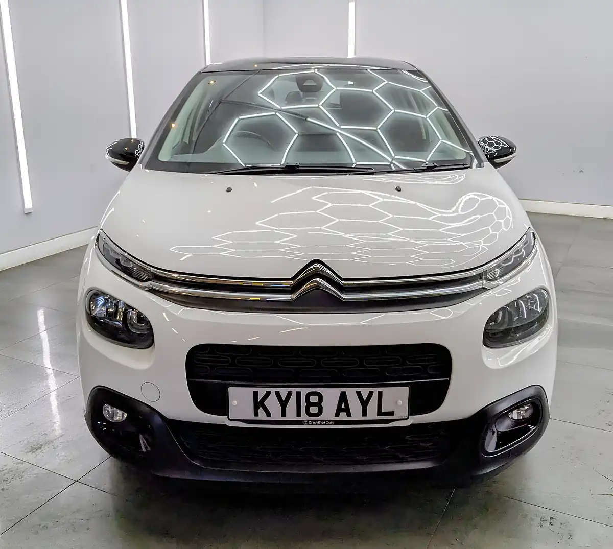 Used 2018 Citroen C3 Flair Polar White - Interior and Exterior details 2