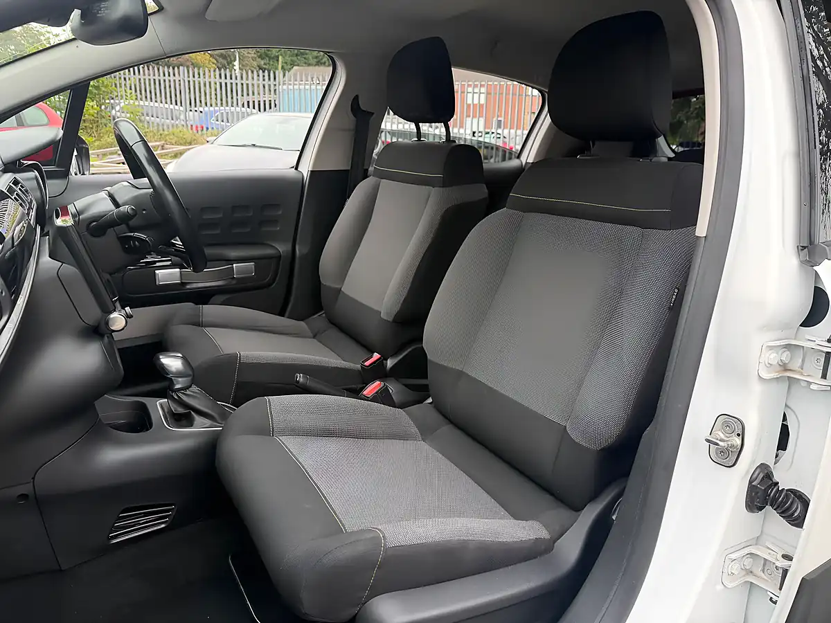 Used 2018 Citroen C3 Flair Red & White - Interior and Exterior details 10