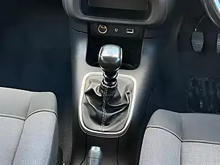 Used 2018 Citroen C3 Flair White - Interior and Exterior details 12