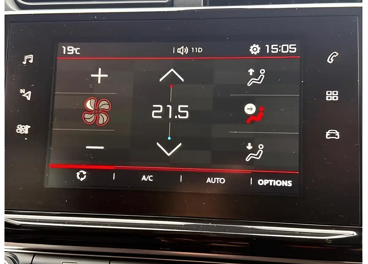 Used 2018 Citroen C3 Flair White - Interior and Exterior details 16