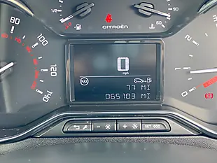 Used 2018 Citroen C3 Flair White - Interior and Exterior details 13