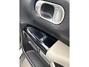 Used 2018 Citroen C4 Cactus Feel Edition White - Interior and Exterior details 14