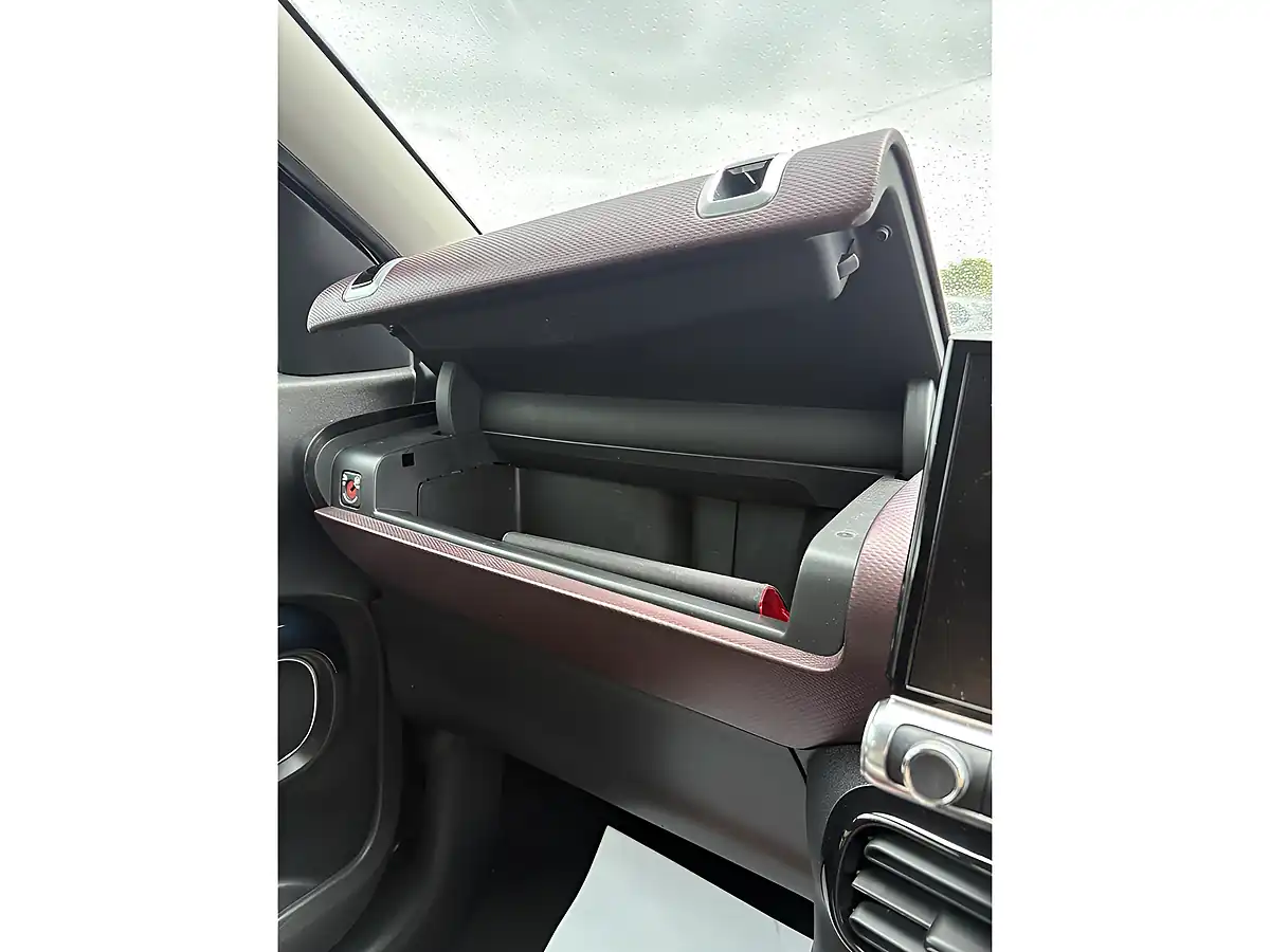 Used 2018 Citroen C4 Cactus Feel Edition White - Interior and Exterior details 19