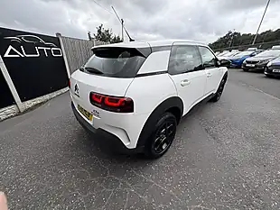Used 2018 Citroen C4 Cactus Feel Edition White - Interior and Exterior details 4
