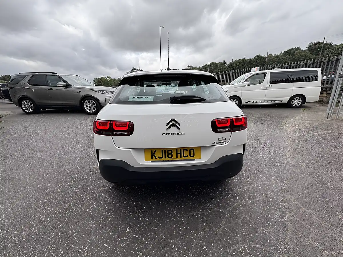 Used 2018 Citroen C4 Cactus Feel Edition White - Interior and Exterior details 5