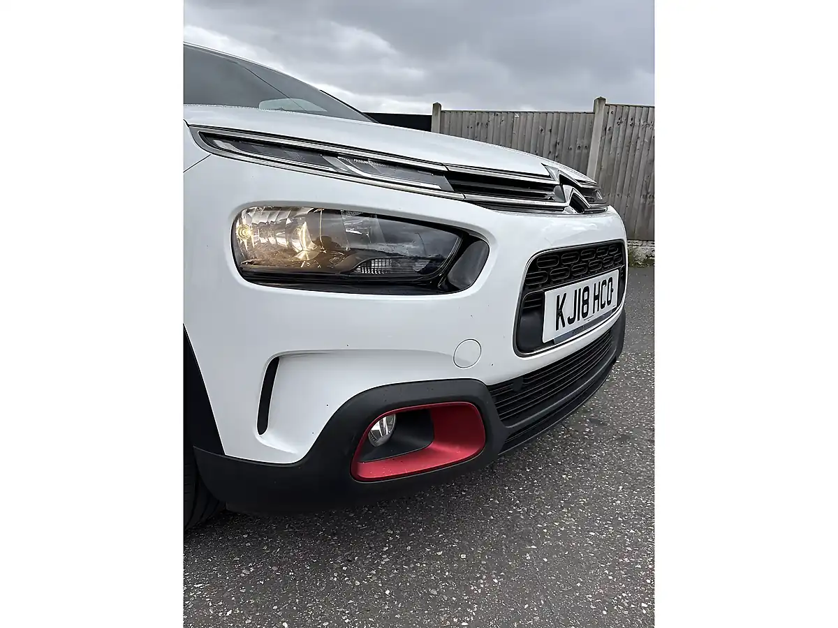 Used 2018 Citroen C4 Cactus Feel Edition White - Interior and Exterior details 6