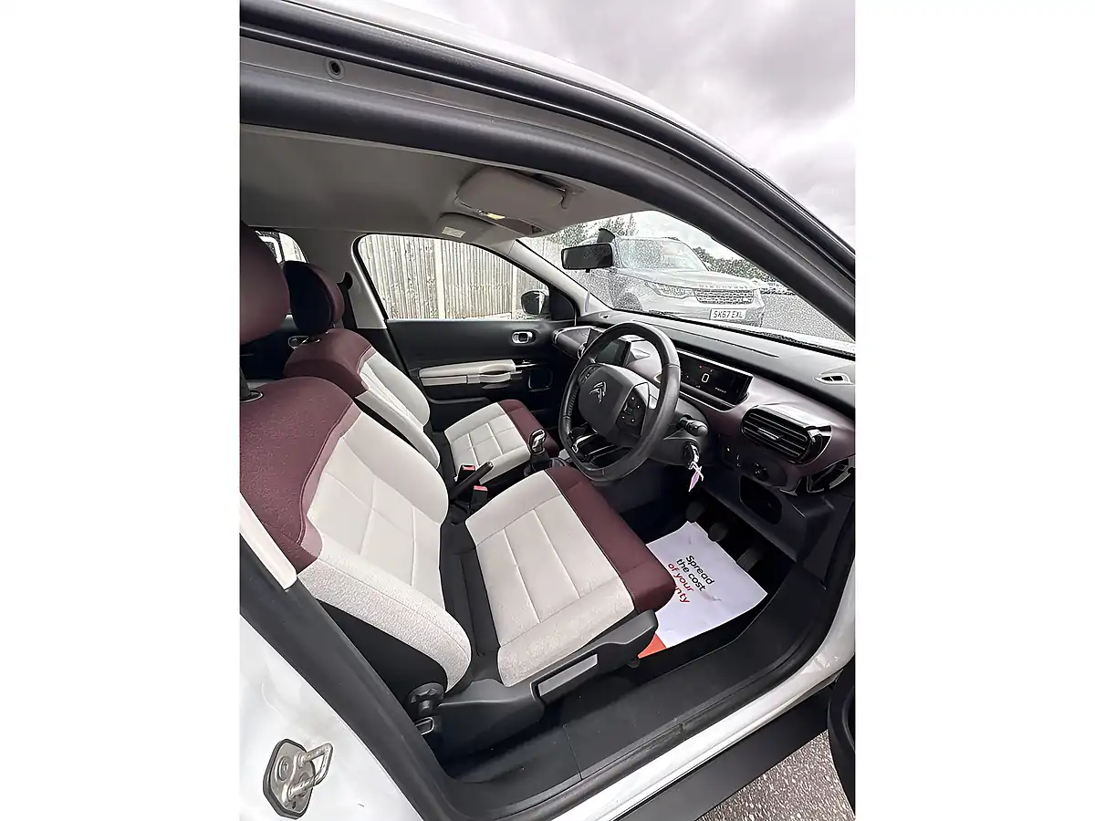 Used 2018 Citroen C4 Cactus Feel Edition White - Interior and Exterior details 8