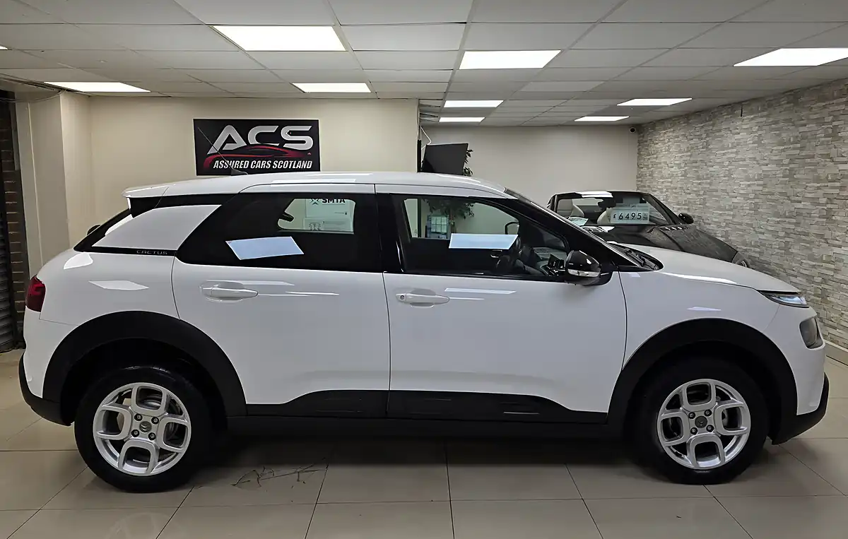Used 2018 Citroen C4 Cactus Feel White - Interior and Exterior details 6