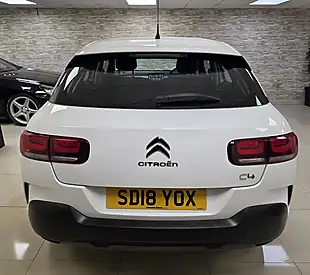 Used 2018 Citroen C4 Cactus Feel White - Interior and Exterior details 7