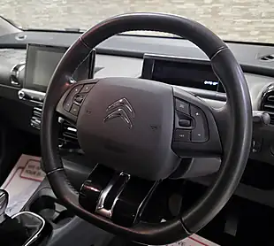 Used 2018 Citroen C4 Cactus Feel White - Interior and Exterior details 8