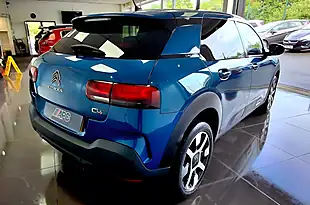 Used 2018 Citroen C4 Cactus Flair Blue - Interior and Exterior details 5
