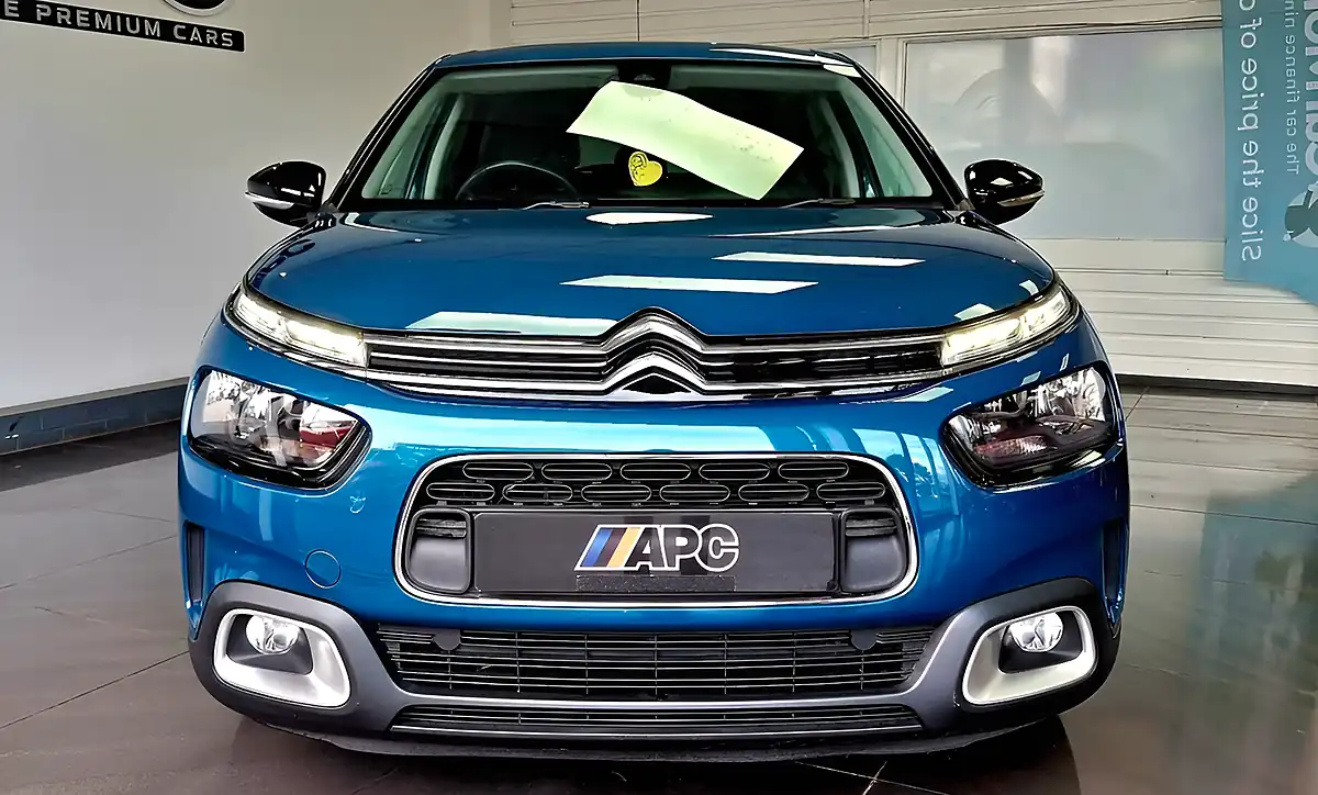 Used 2018 Citroen C4 Cactus Flair Blue - Interior and Exterior details 8
