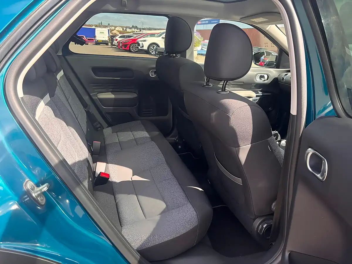Used 2018 Citroen C4 Cactus Flair Blue - Interior and Exterior details 11