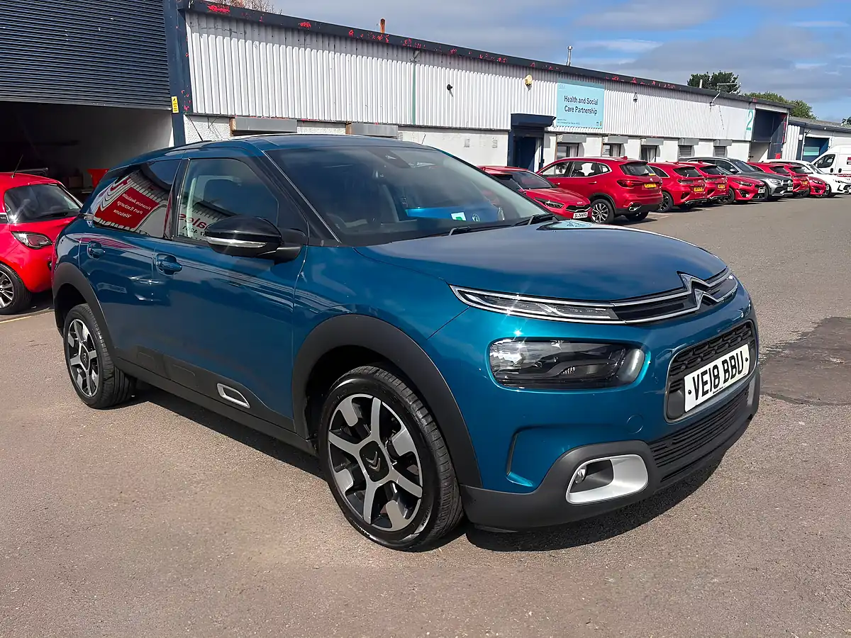Used 2018 Citroen C4 Cactus Flair Blue - Interior and Exterior details 4