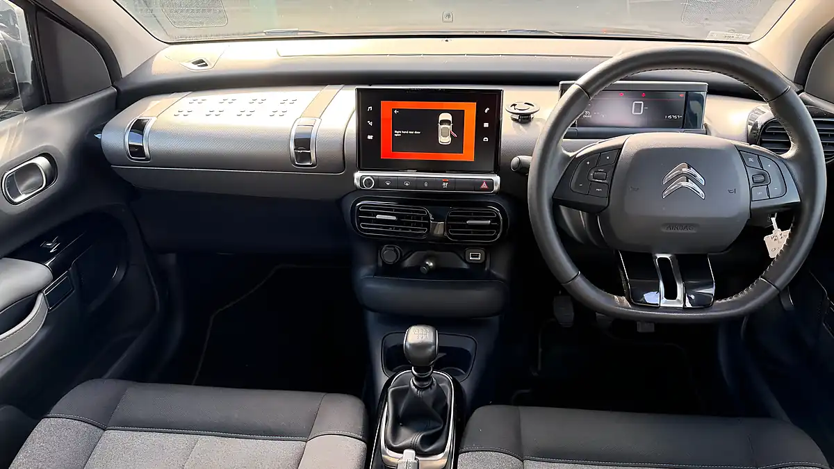 Used 2018 Citroen C4 Cactus Flair Grey - Interior and Exterior details 9