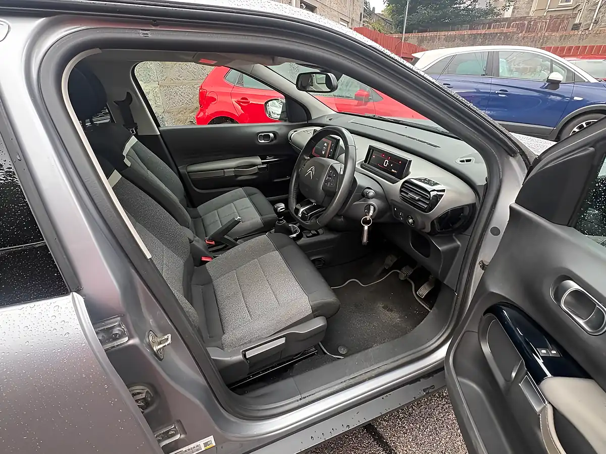 Used 2018 Citroen C4 Cactus Flair Grey - Interior and Exterior details 10