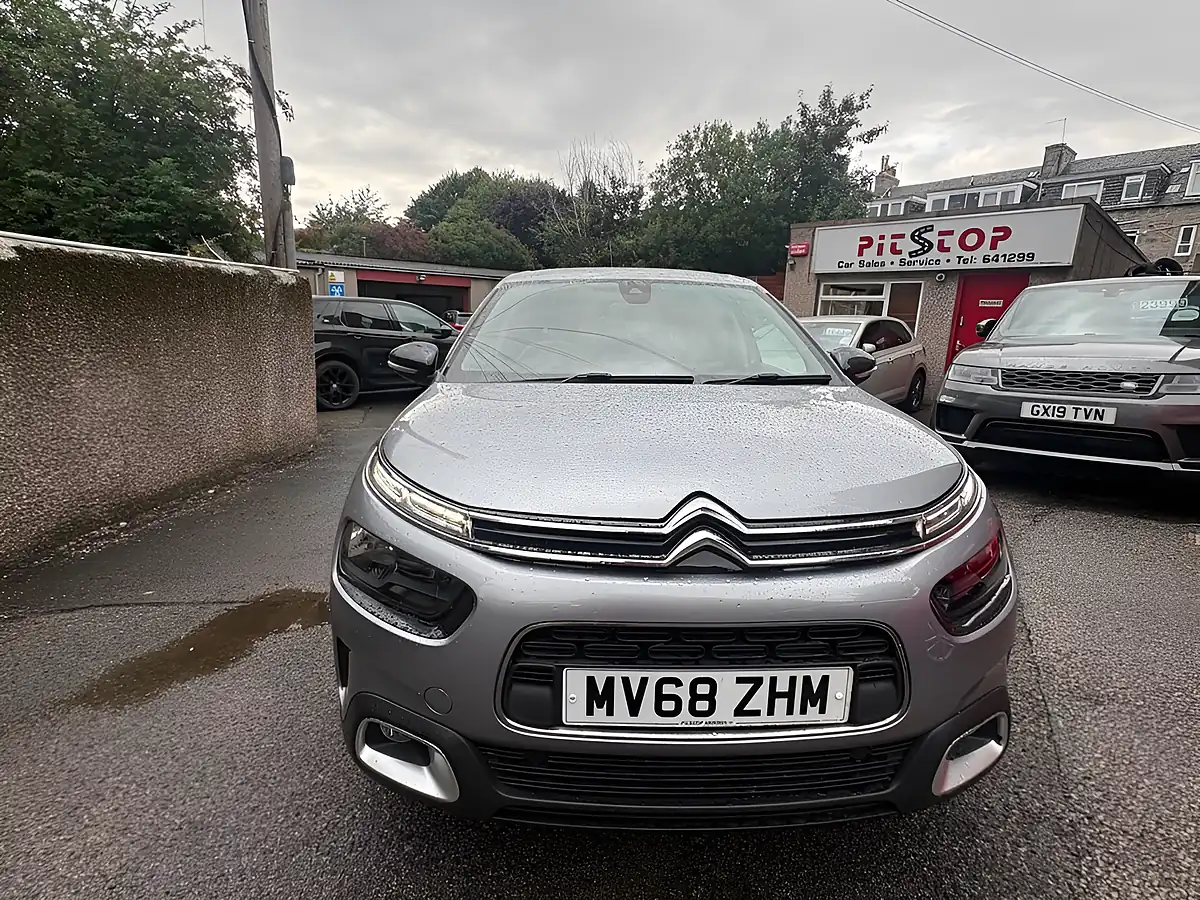 Used 2018 Citroen C4 Cactus Flair Grey - Interior and Exterior details 8