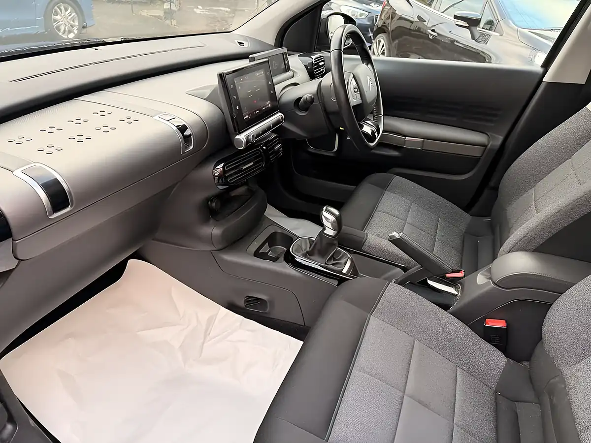 Used 2018 Citroen C4 Cactus Flair Grey - Interior and Exterior details 14